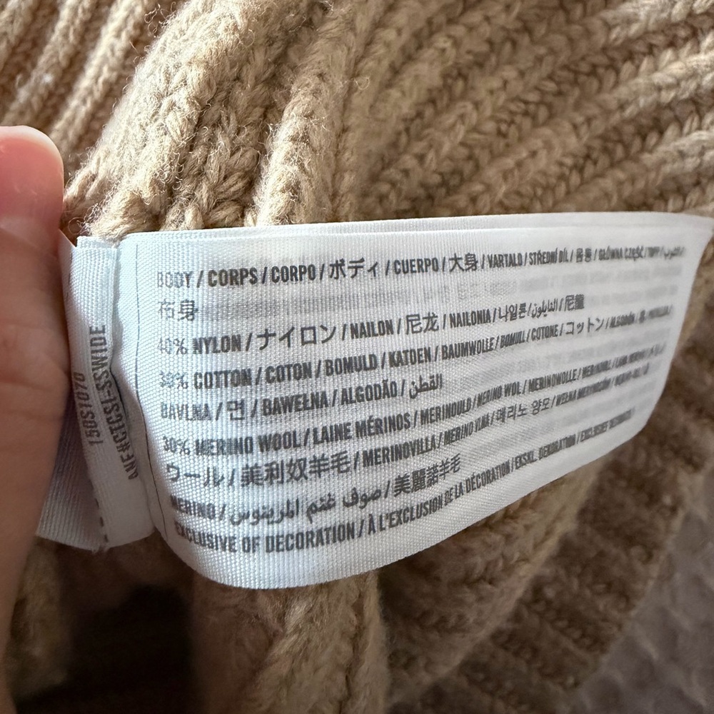 Abercrombie & Fitch Tan Ribbed V-Neck Sweater - Picture 3 of 3